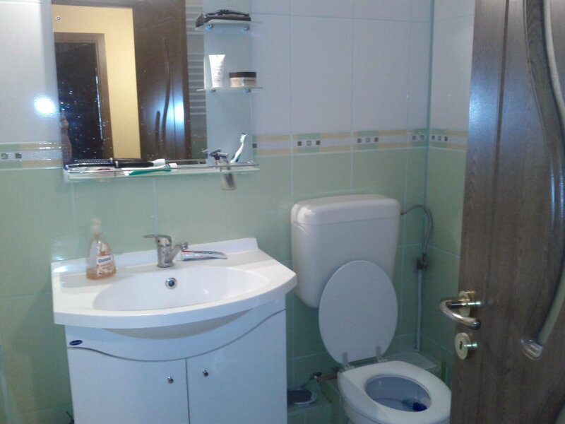 Basarabia, Tina Petre, 2 camere, etaj intermediar, liber de la 10.04.2026