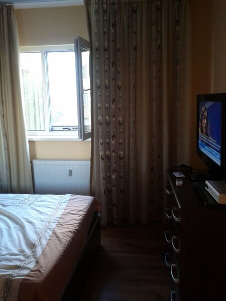 Basarabia, Tina Petre, 2 camere, etaj intermediar, liber de la 10.04.2026