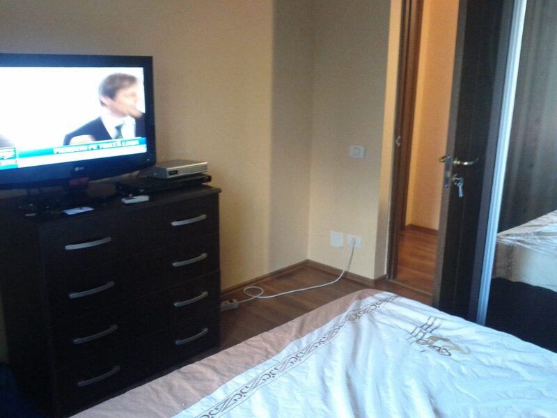 Basarabia, Tina Petre, 2 camere, etaj intermediar, liber de la 10.04.2026